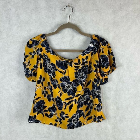 Olivaceous SzXS Off the Shoulder Yellow Blue Floral Crop Top - Picture 2 of 6